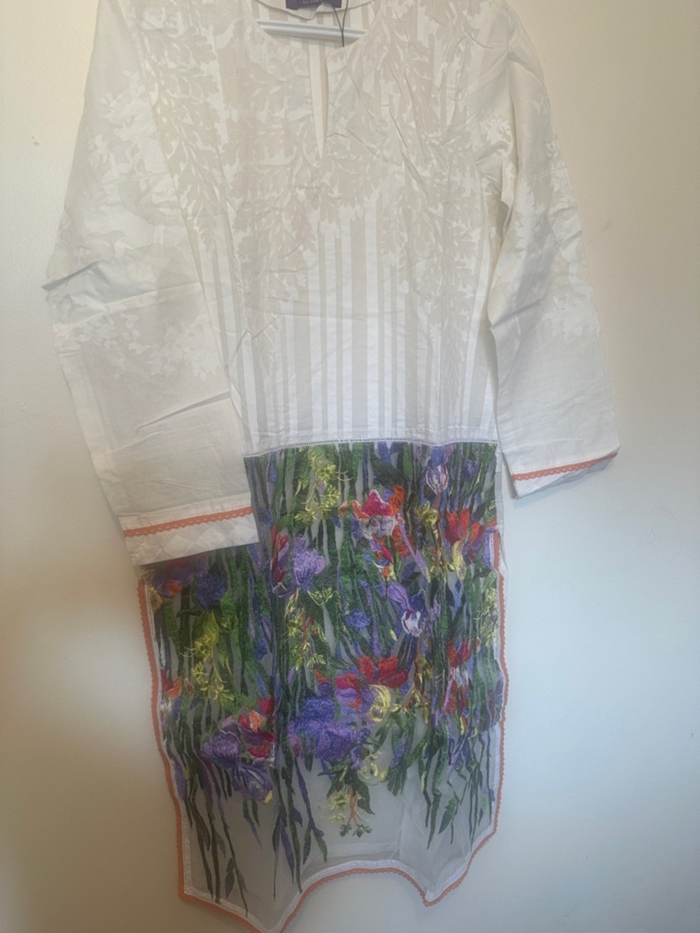 Sana safinaz White Floral Embroidered Tunic Dress with Multicolor Floral Hem NWO